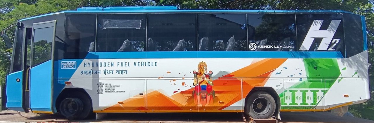 NTPC-Hydrogen-Fuel-Cell-Buses-in-Leh