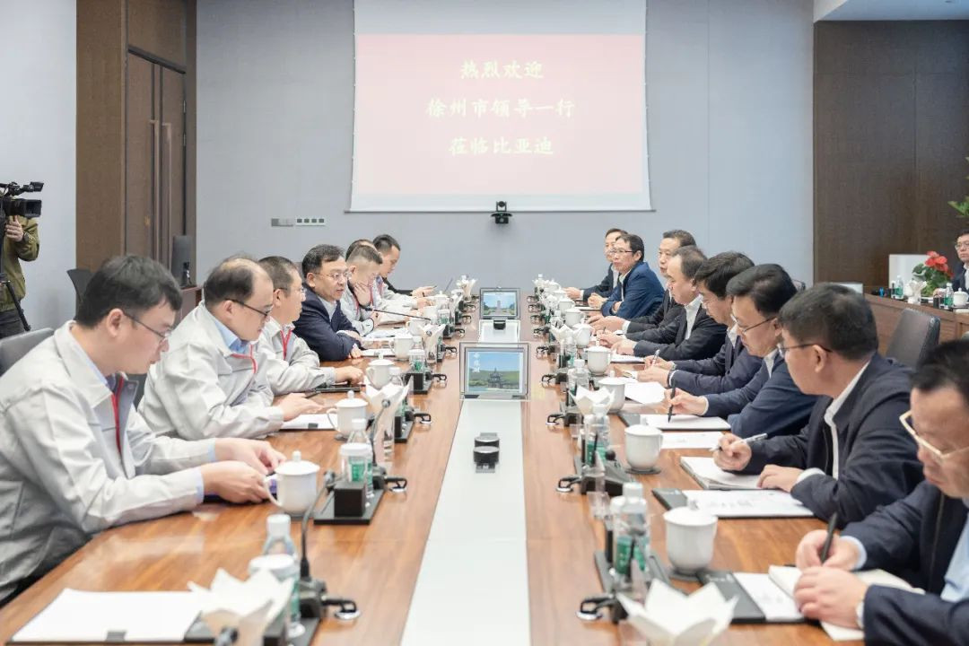 Signing-of-agreement-for-sodium-ion-battery-project-between-BYD-and-Huaihai-Holdings