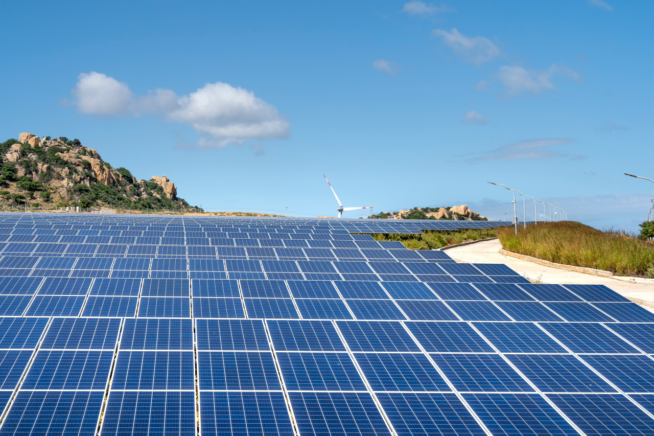 Cleantech funding hits record, but falls short of what net zero pathways require